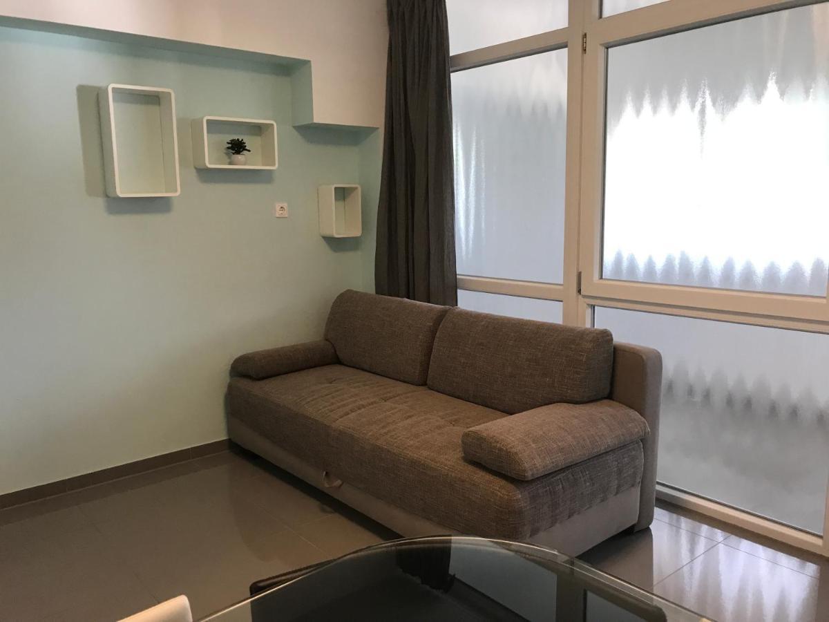 セゲドTisza Gyongye Apartmanhazアパートメント エクステリア 写真