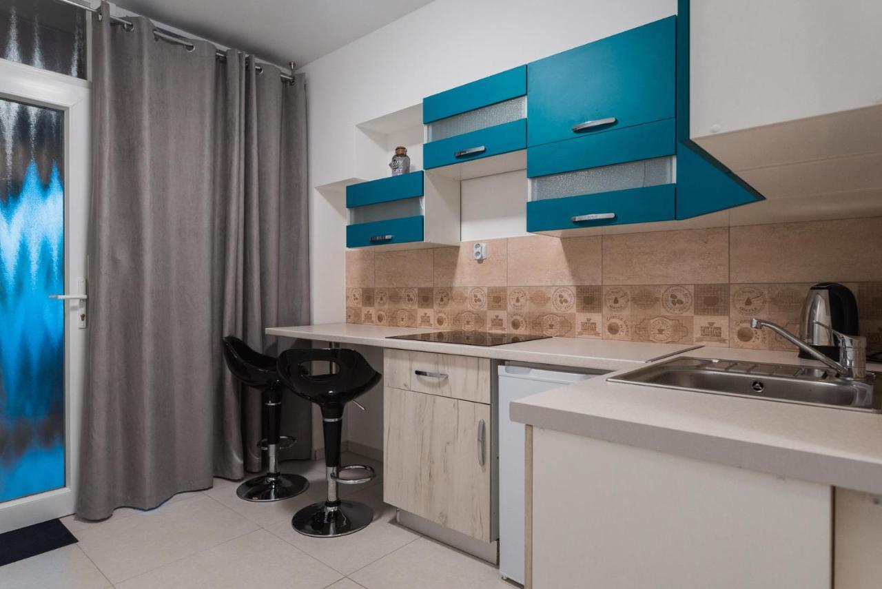 セゲドTisza Gyongye Apartmanhazアパートメント エクステリア 写真
